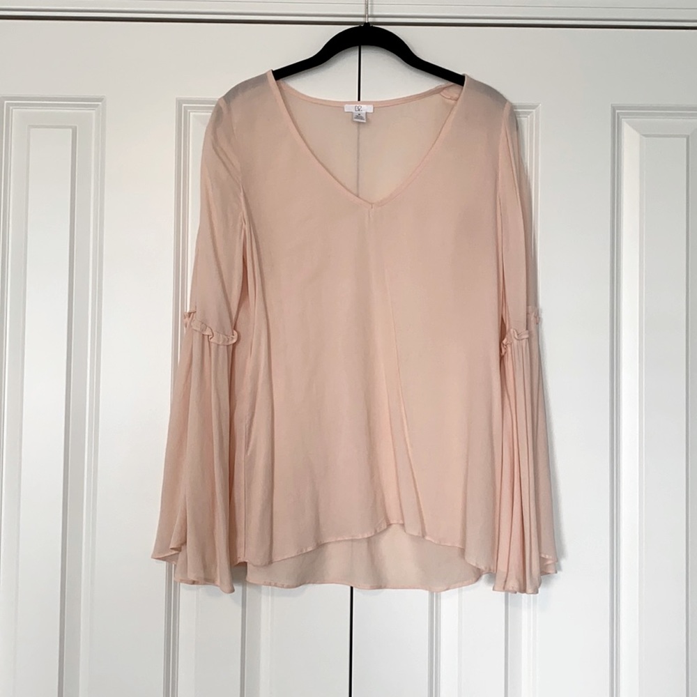 Light pink BP top, fits flowy with bell sleeves